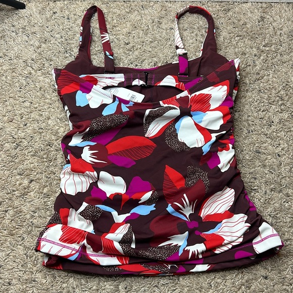 Athleta Square Neck Bra Cup Printed Tankini 34 D DD NWT - Picture 9 of 9